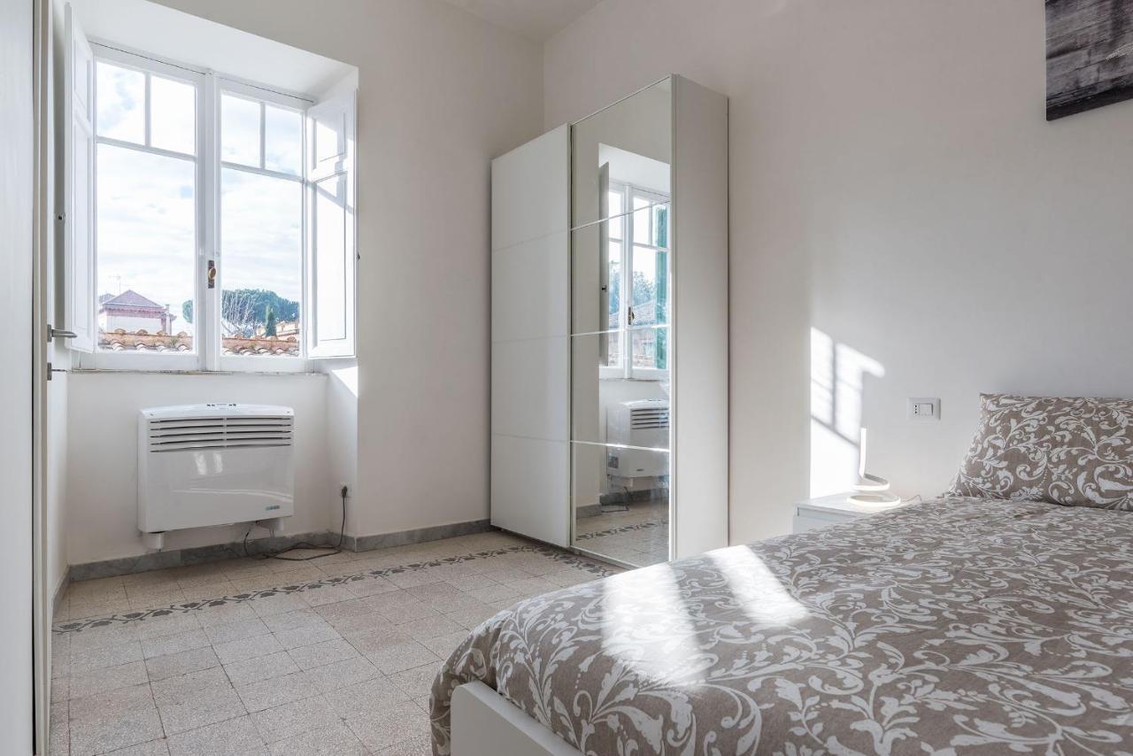 רומא Colosseo & Colle Oppio Cozy Apartment מראה חיצוני תמונה
