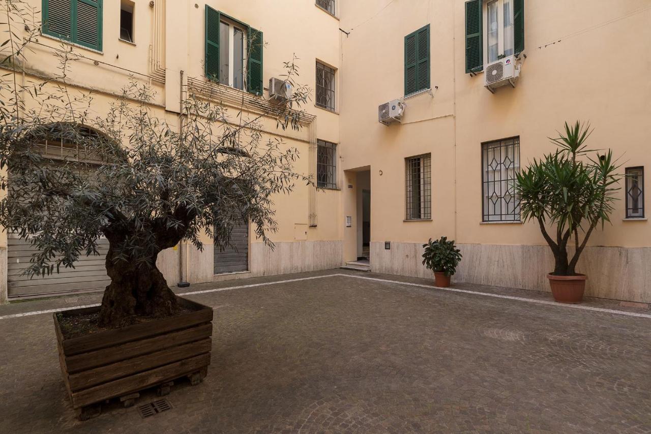 רומא Colosseo & Colle Oppio Cozy Apartment מראה חיצוני תמונה