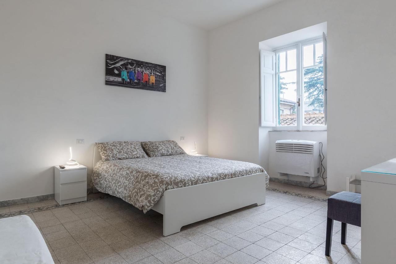 רומא Colosseo & Colle Oppio Cozy Apartment מראה חיצוני תמונה